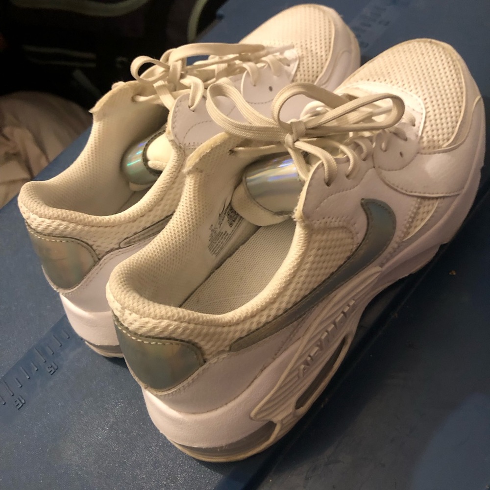 Silvery/holographic white Nike air max woman’s size 6
